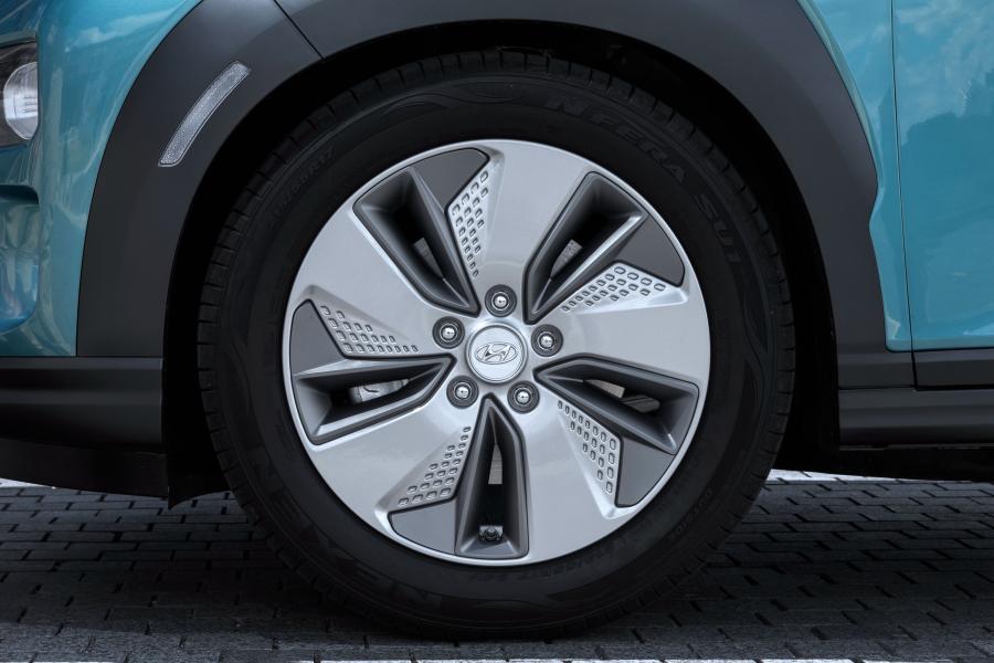 Колеса Hyundai Kona Electric 2018 года  (WW) (фото 19 из 48)